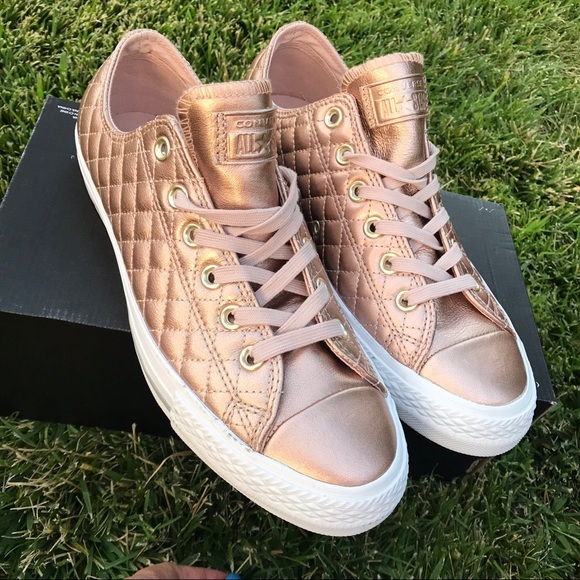 NWB CONVERSE ALL-STAR LOWTOP WOMENS SIZE 8 - Picture 2 of 8